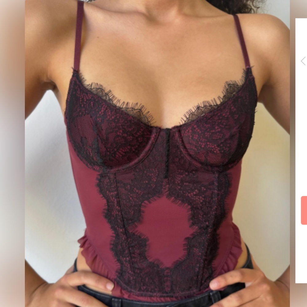 Glassons Burgundy Lace Trim Bustier Tank